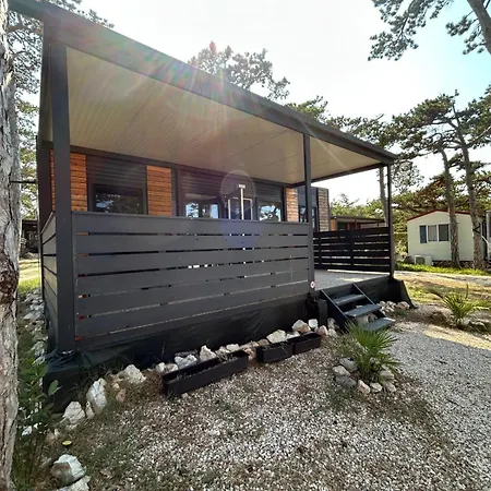 Forest House Ferienpark Ražanac